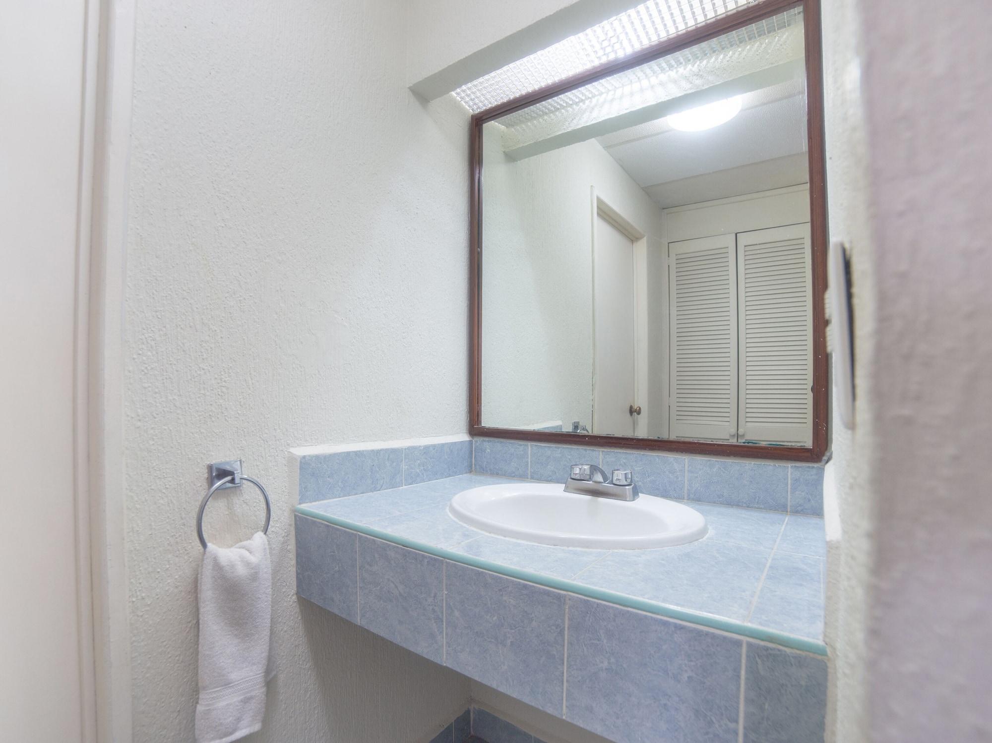 Capital O Hotel Casa Real Celaya سيلايا المظهر الخارجي الصورة