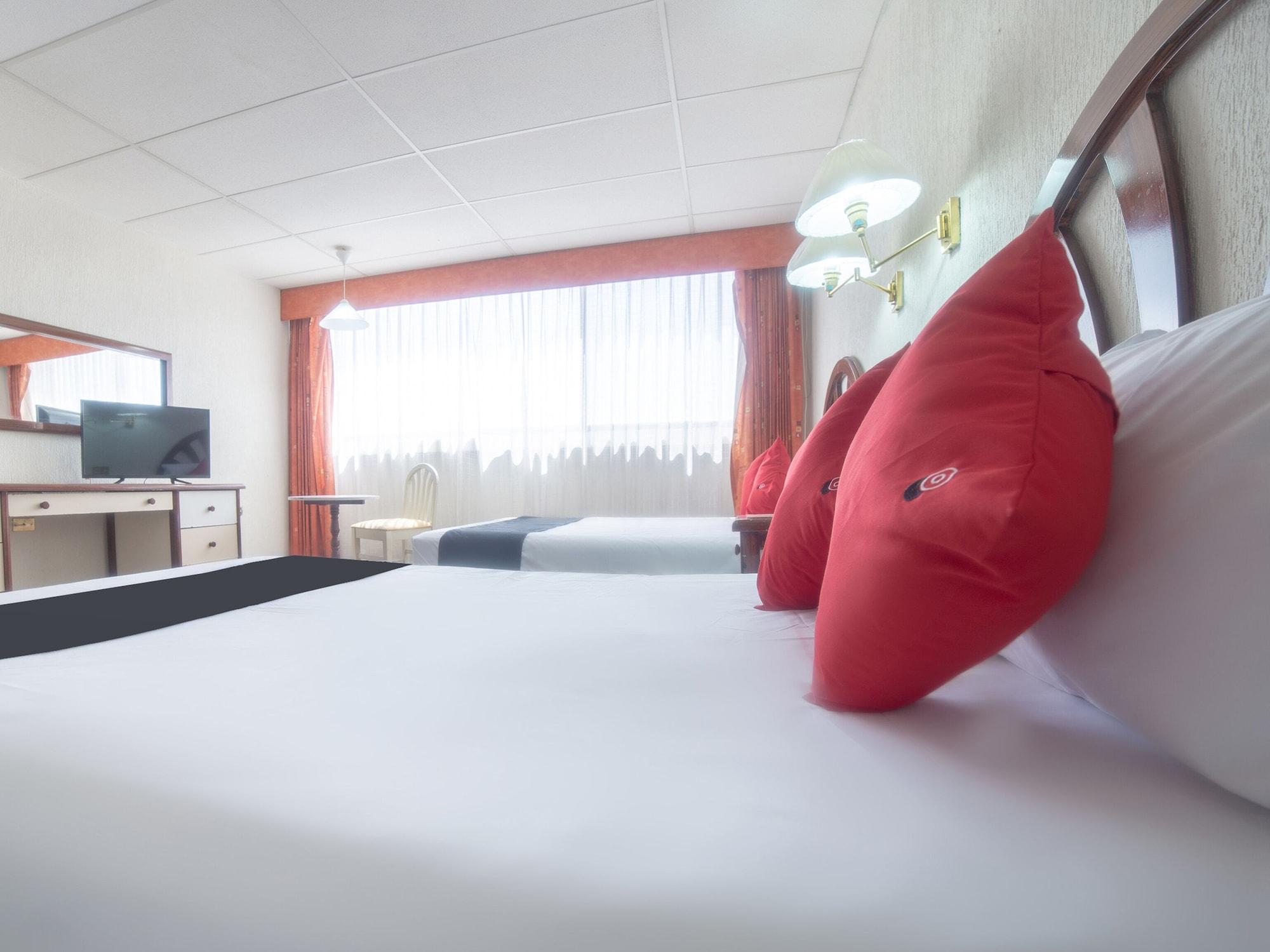 Capital O Hotel Casa Real Celaya سيلايا المظهر الخارجي الصورة