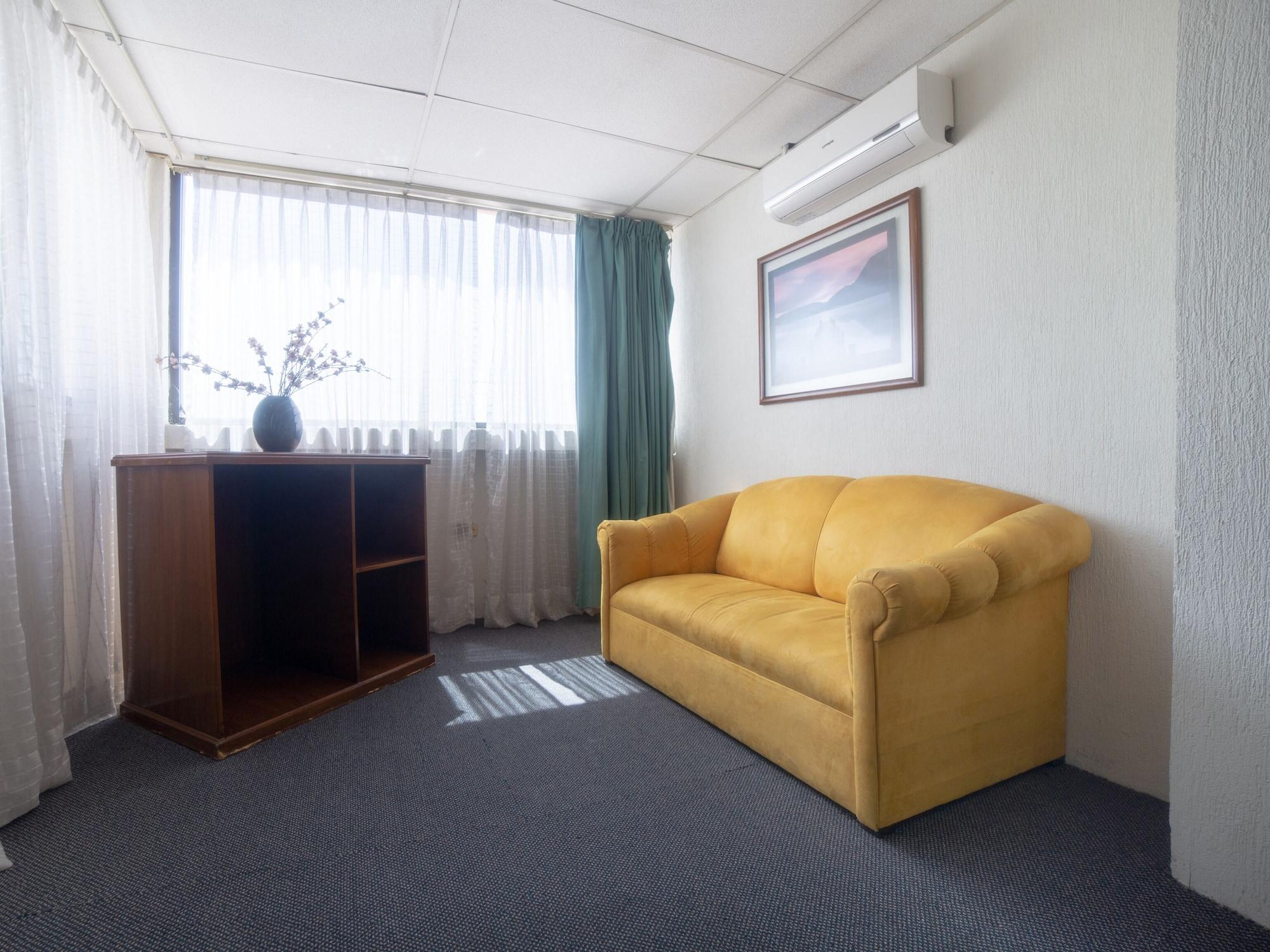 Capital O Hotel Casa Real Celaya سيلايا المظهر الخارجي الصورة